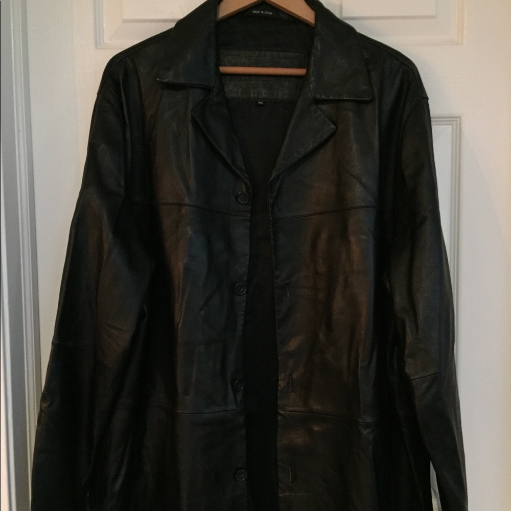Men’s black leather jacket